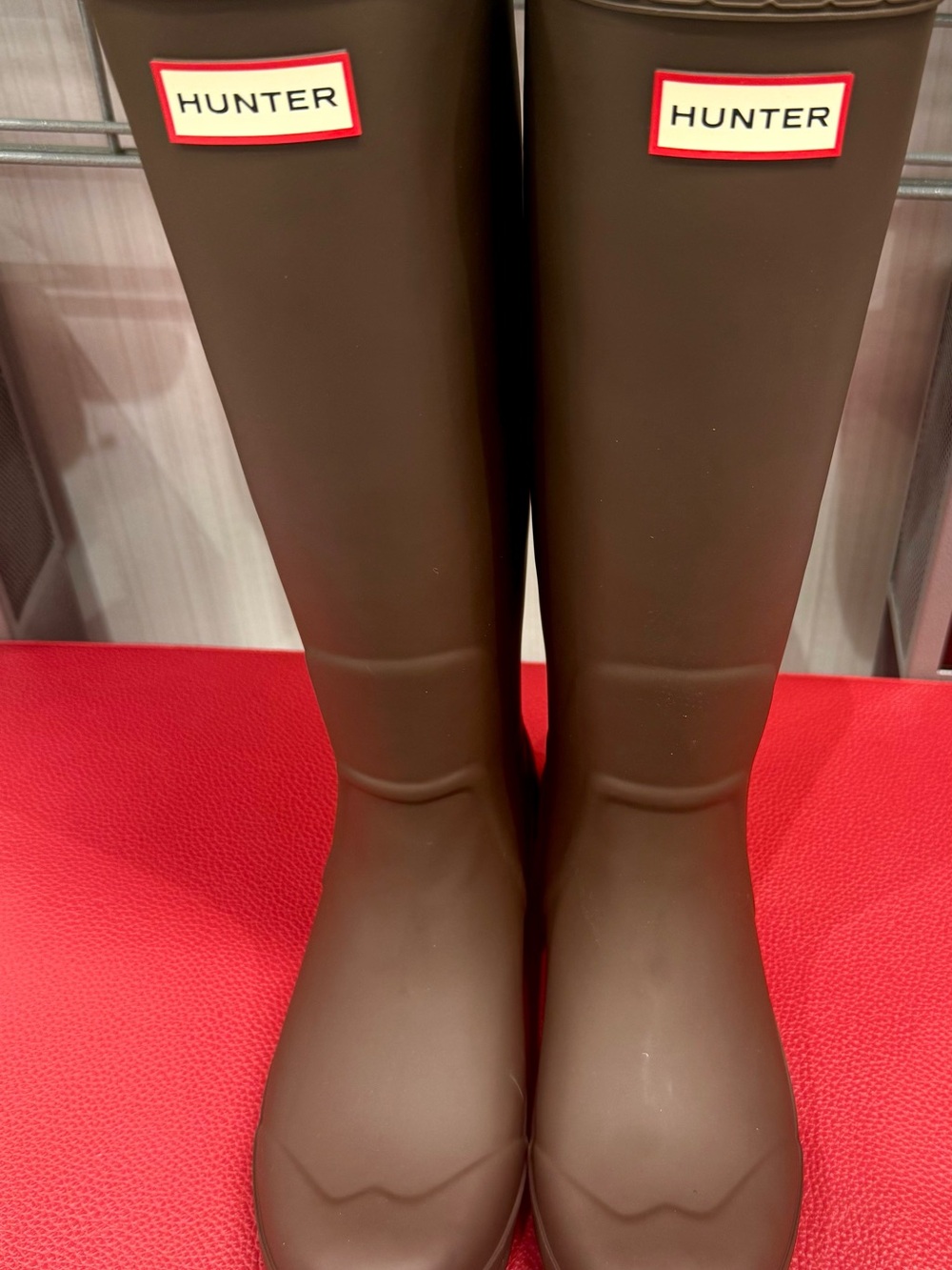 Hunter Original Tall Brown Waterproof Boots – Classic Knee High Rain Boots - Picture 2 of 5